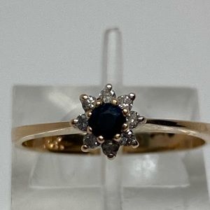 14k yellow gold natural sapphire and diamond flower ring Size 5.25
